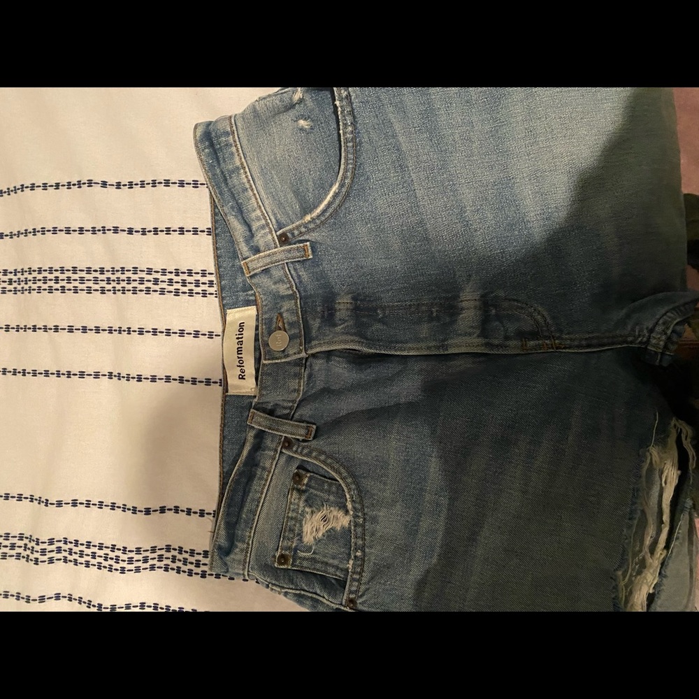 Reformation Cynthia High Rise Destroyed Jean - Picture 6 of 10